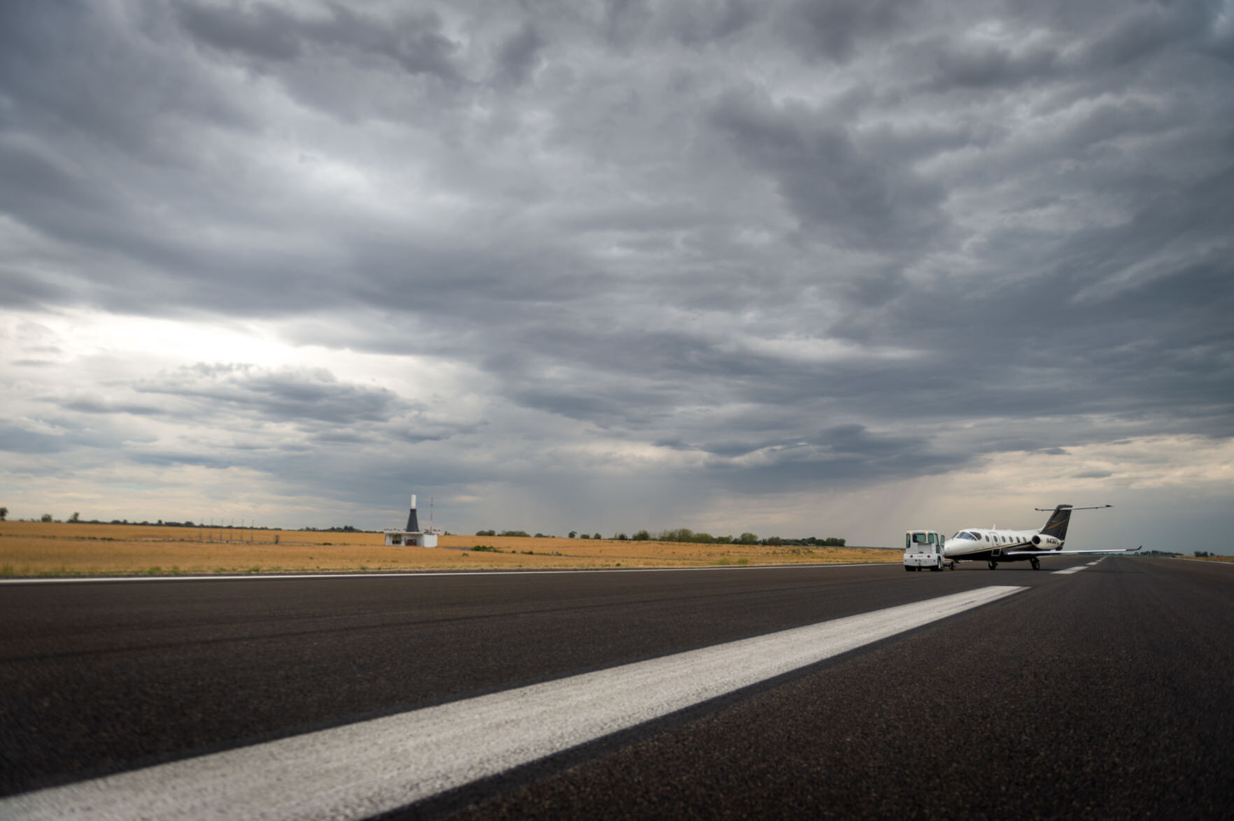 Disabled plane cancels, delays flights